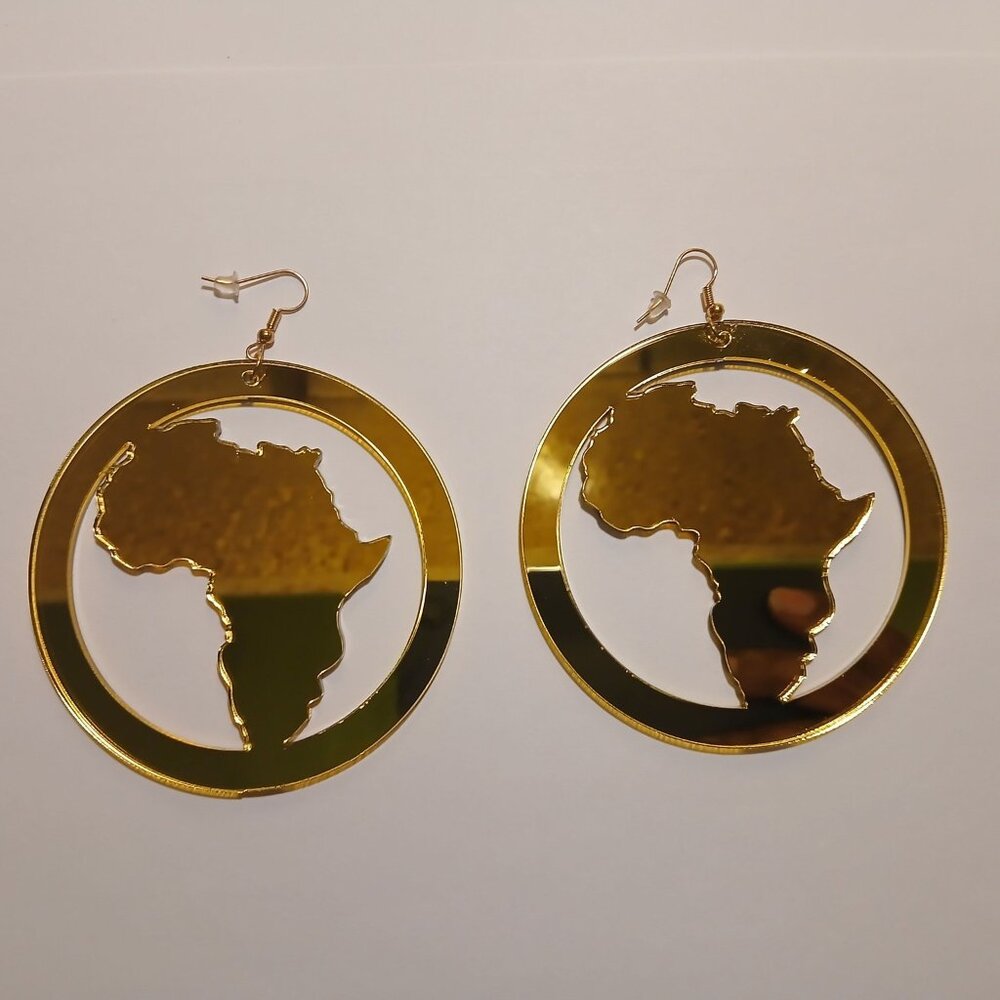 Afrocentric Earrings / Africa Map in a Circle Earrings / Gold Earrings